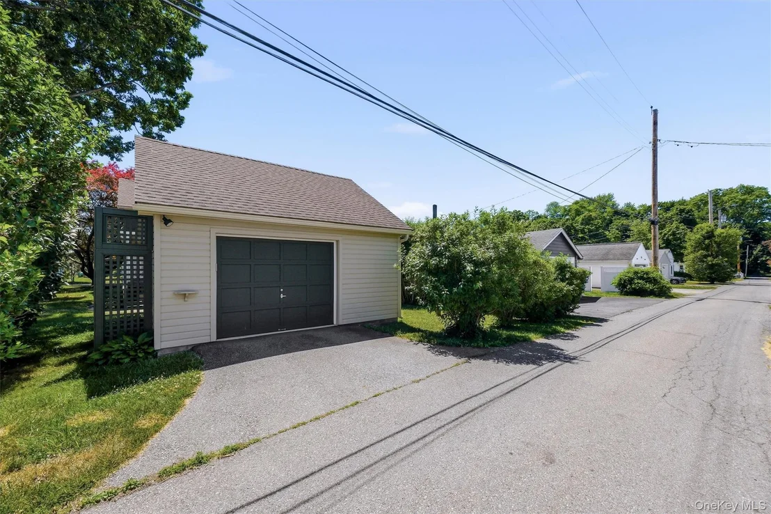 Photo of 14 Spoor Avenue
