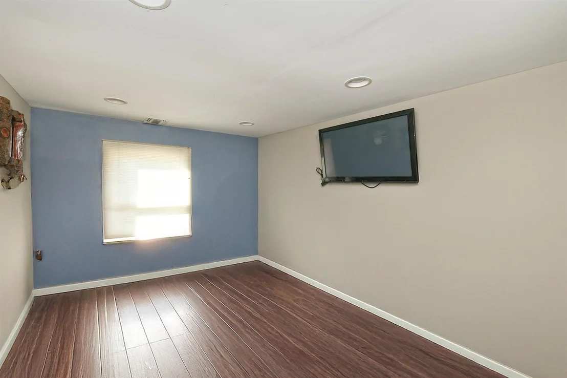 Photo of 7 Redpine Drive