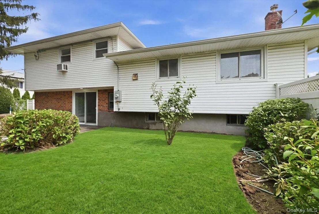 Photo of 90 Grohmans Lane