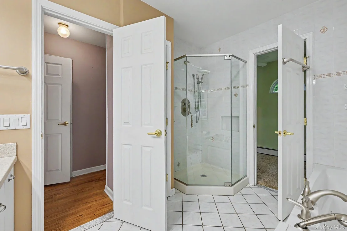 Photo of 5 Meadowbrook Drive