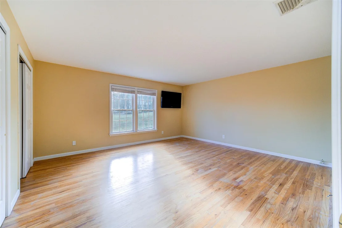 Photo of 16 Pheasant Run Road