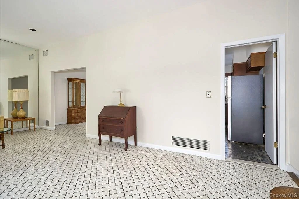 Photo of 72 Hickory Hill Drive