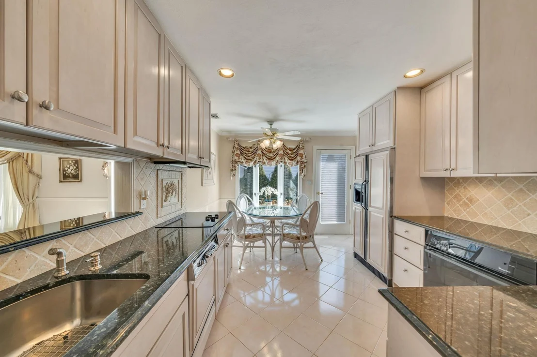 Photo of 33 Lindron Avenue