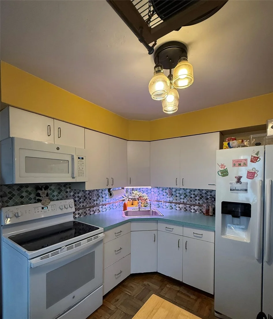 Photo of 9 Montgomery Avenue