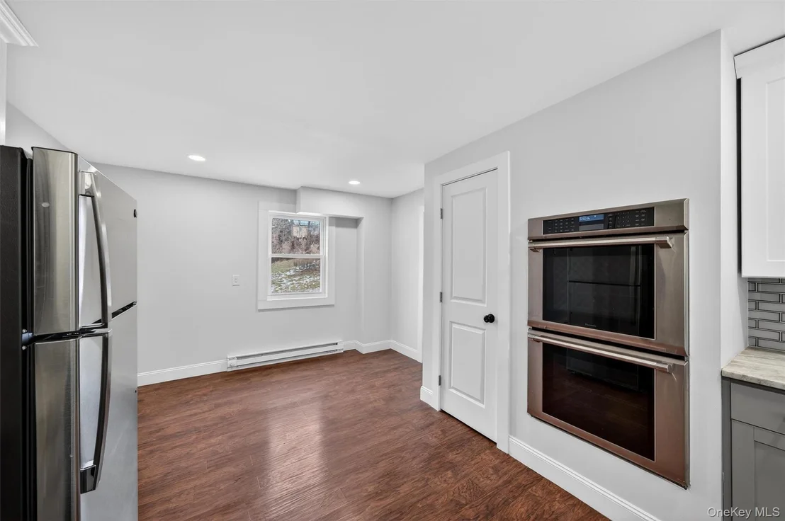 Photo of 8 Lawrence Lane