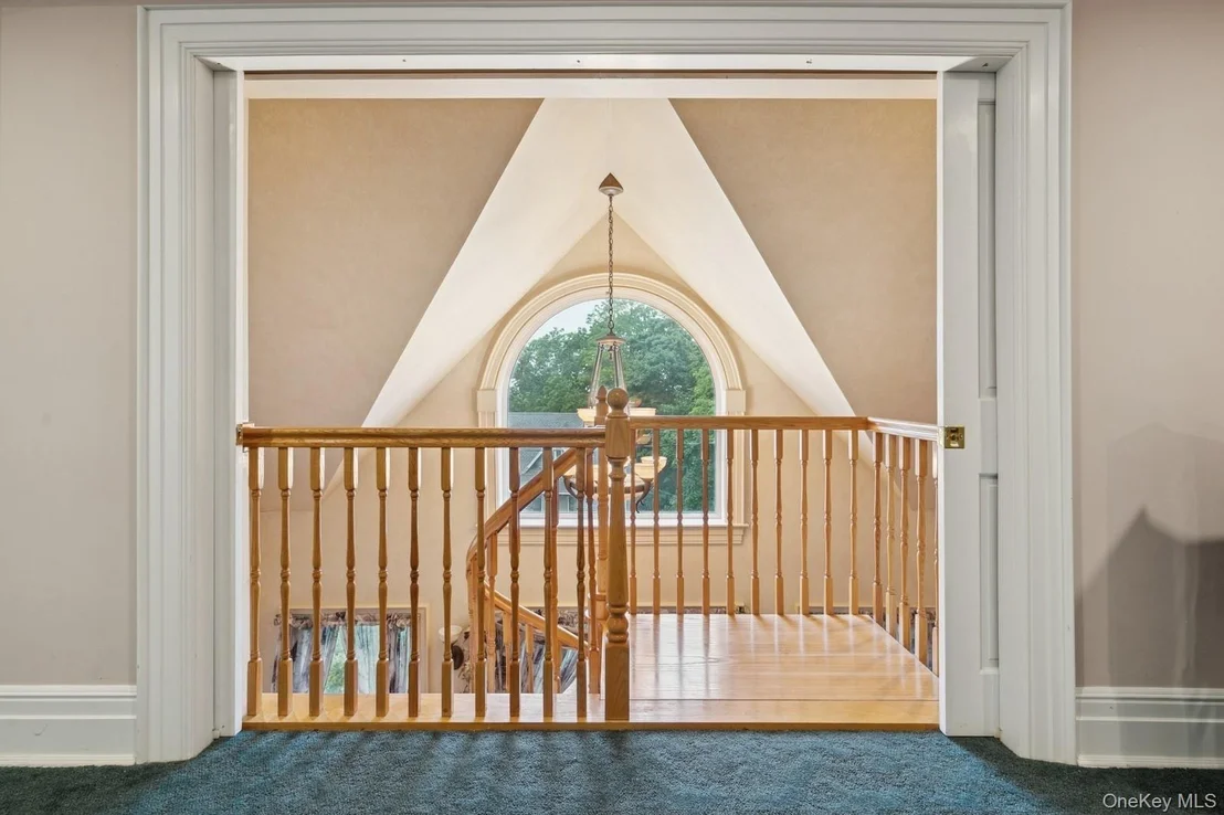 Photo of 80 Soundview Drive