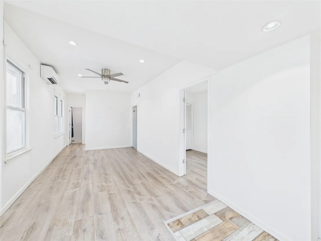 Photo of 102 Carroll Street