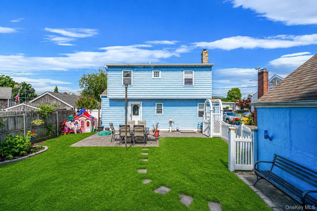 Photo of 61 N Ocean Avenue