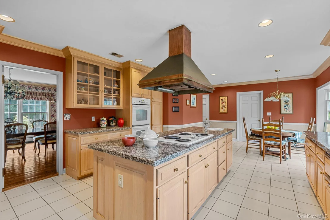 Photo of 202 McManus Road N