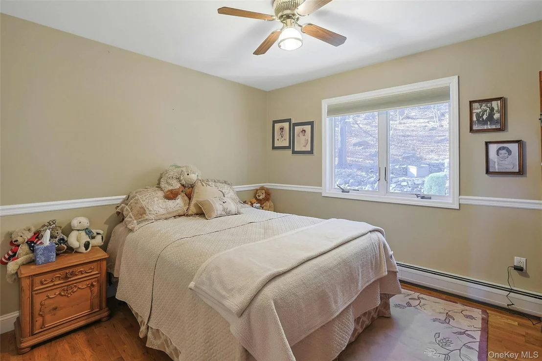 Photo of 235 S Boulevard