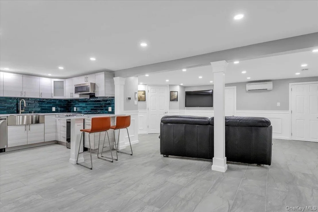 Photo of 21 Buttonwood Drive