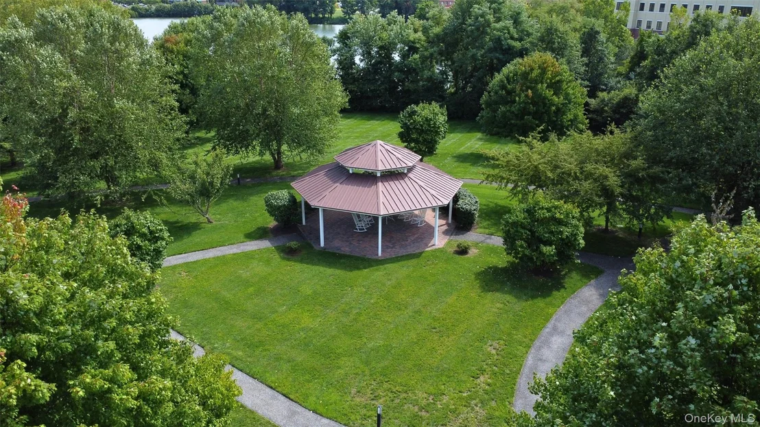 Photo of 621 Regency Drive