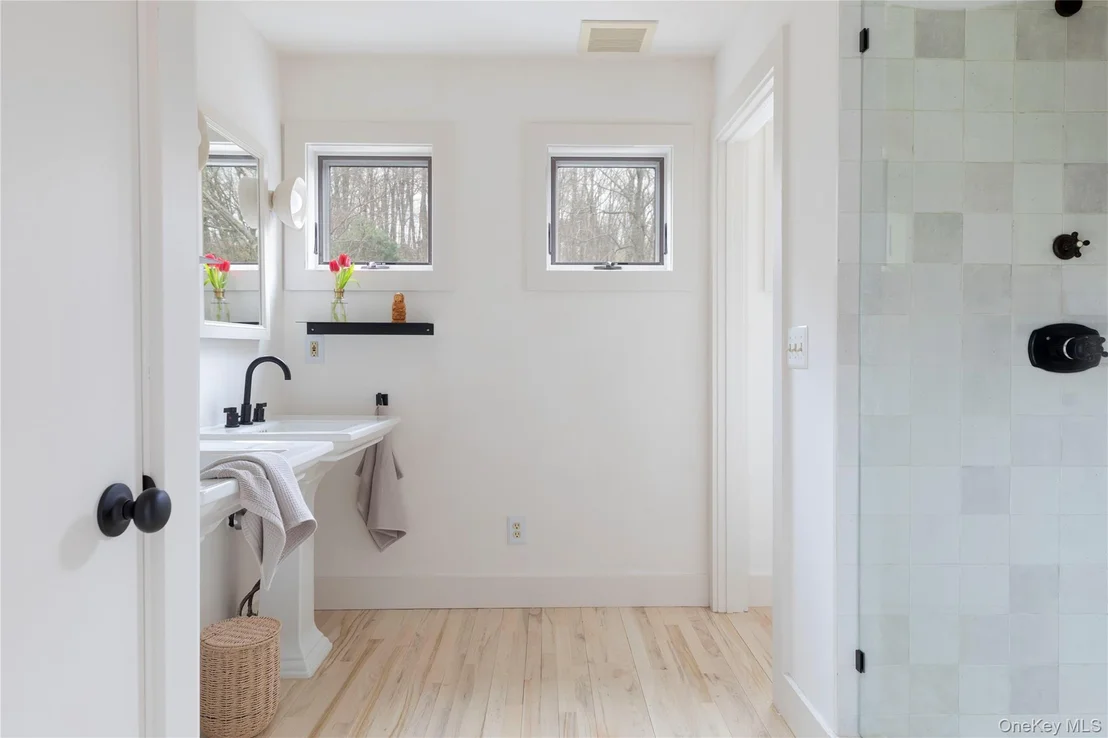 Photo of 21 Private Way