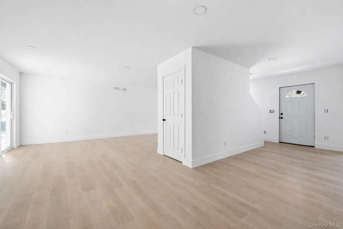 Photo of 525 Millbrook Drive