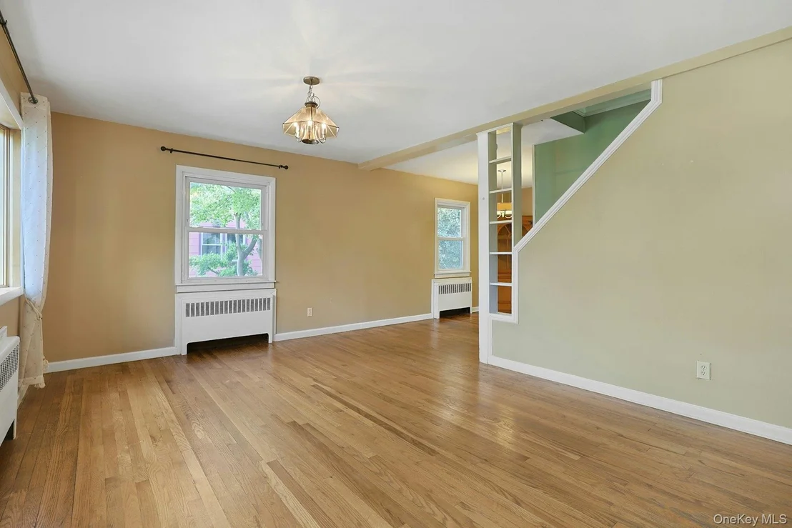 Photo of 61 Snowden Avenue