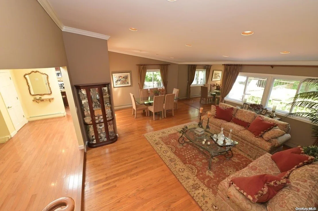 Photo of 7 Willben Lane