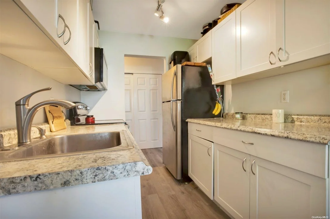 Photo of Unit 39 at 263 River Avenue