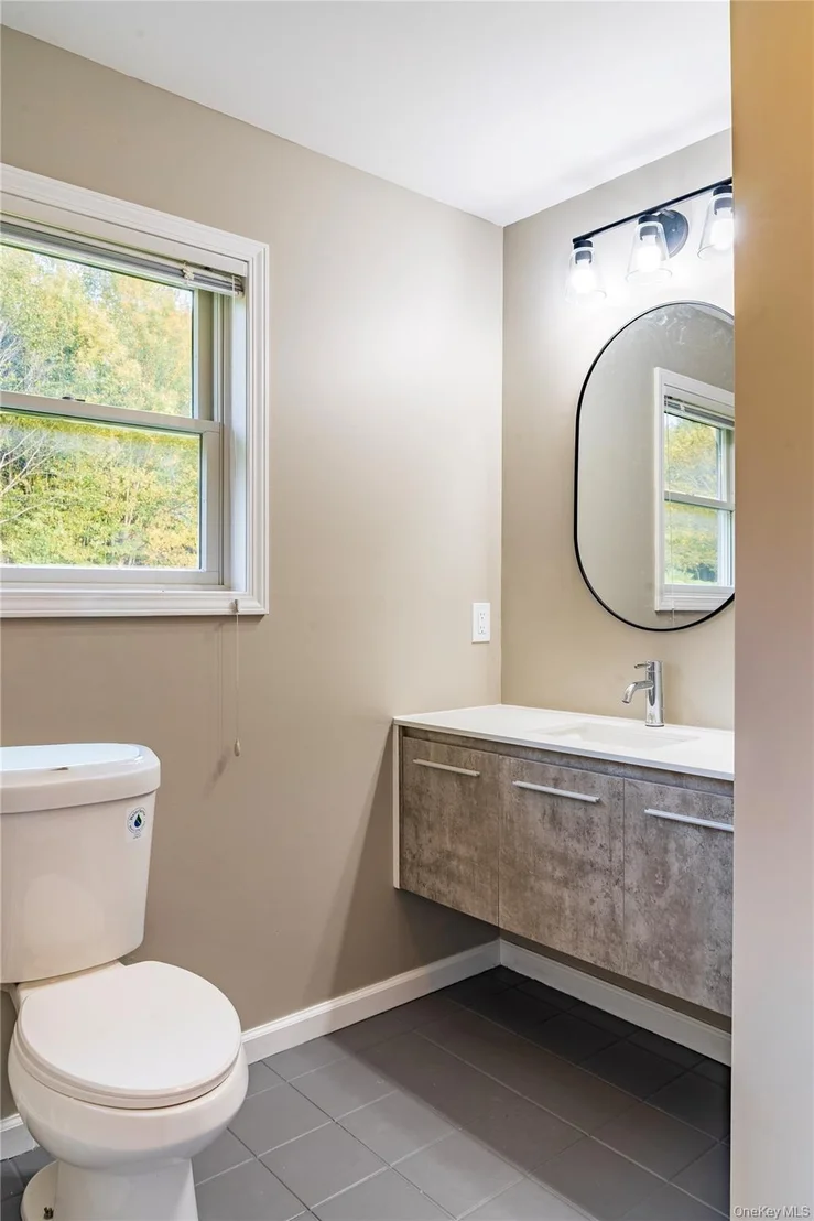 Photo of 376 Wade Road