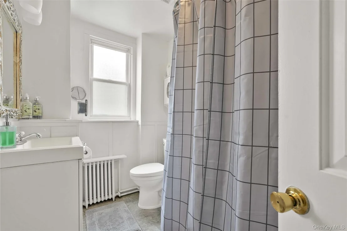 Photo of 152 Miller Avenue