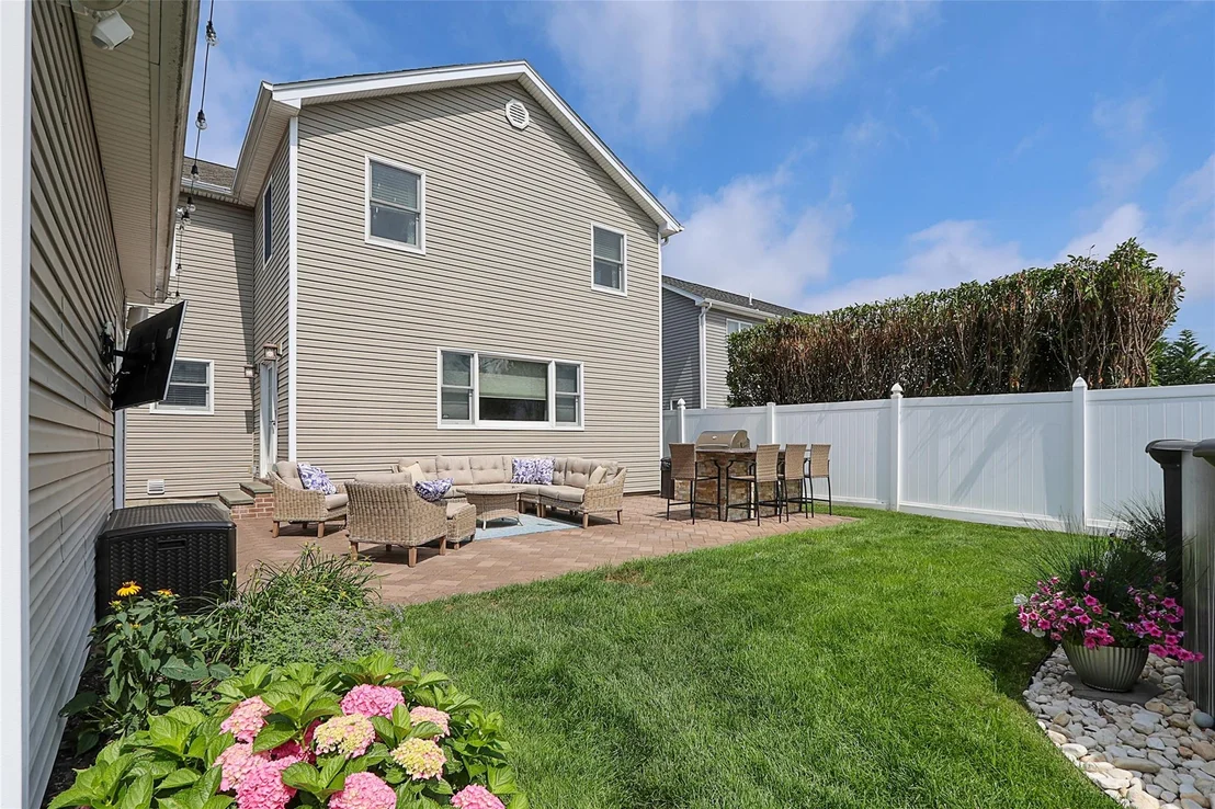 Photo of 175 Division Avenue