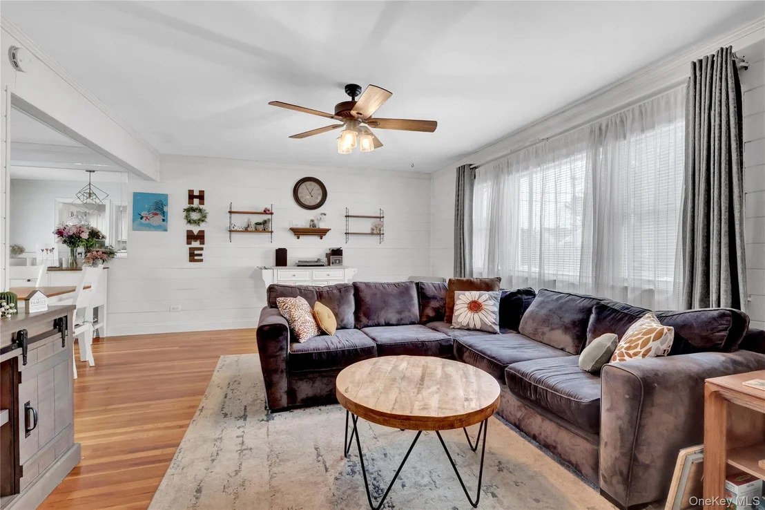 Photo of 2642 Clovermere Road