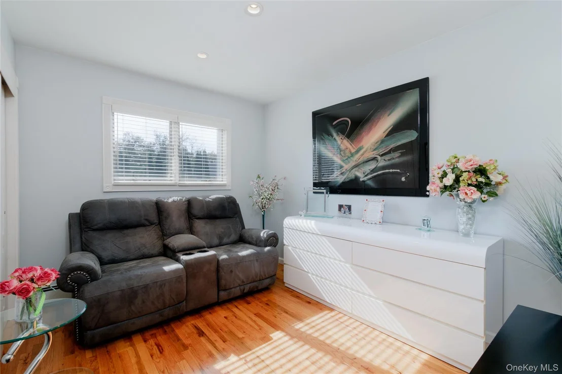 Photo of 32 Dover Hill Drive