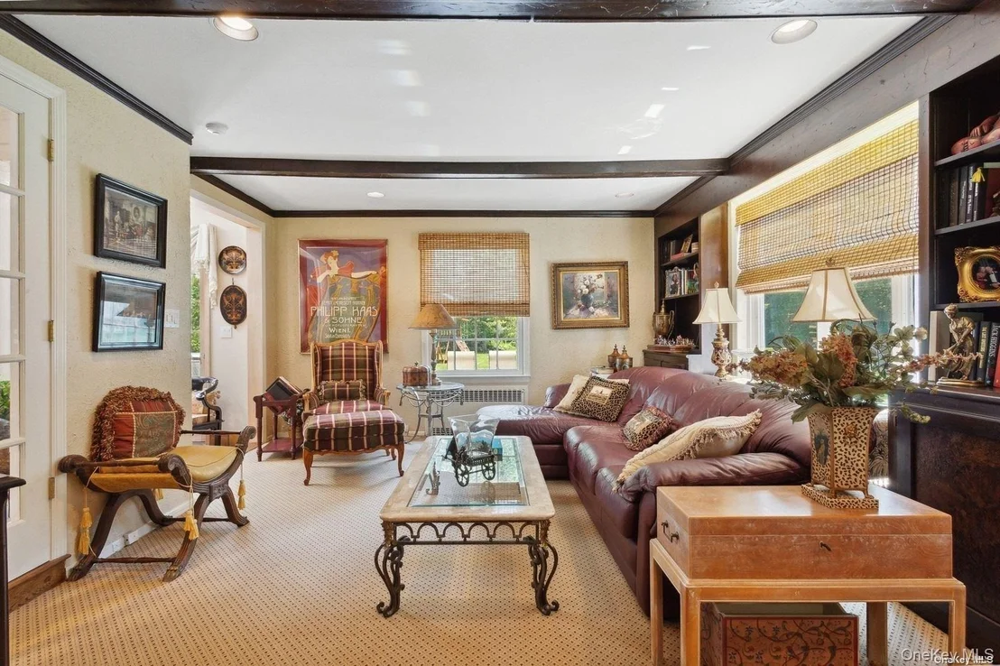 Photo of 1345 Harbor Road