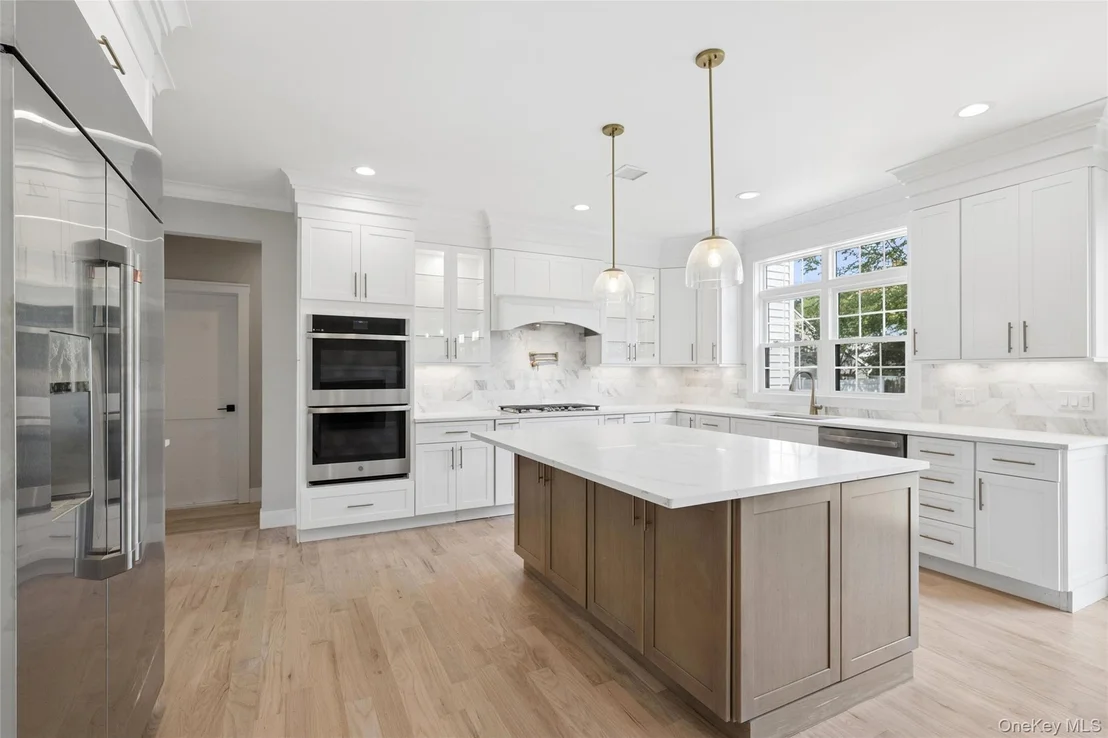 Photo of 1750 Henry Road