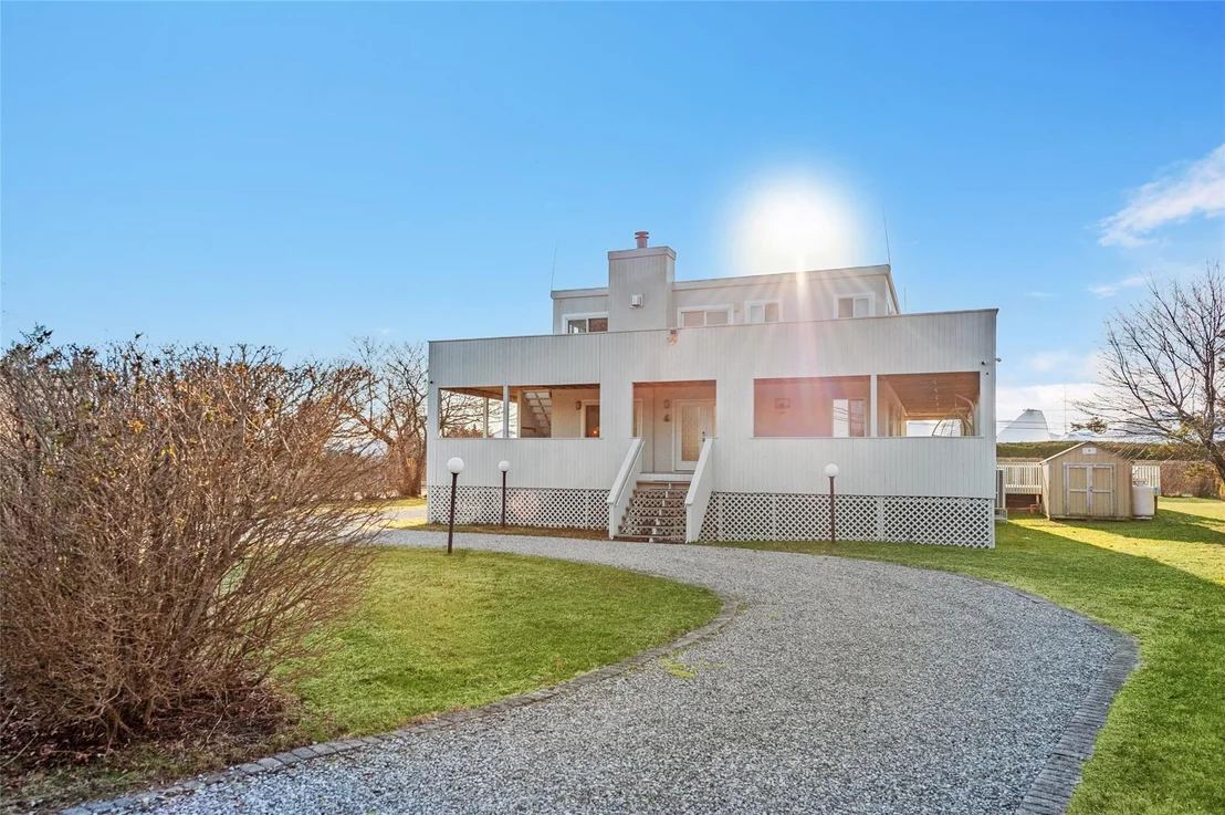 Photo of 24 Lighthouse Road