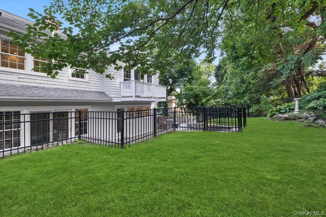 Photo of 8 Lyons Place