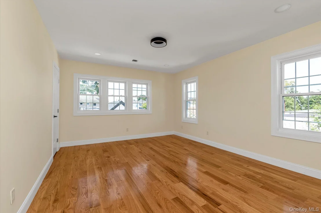 Photo of 27 2nd Street