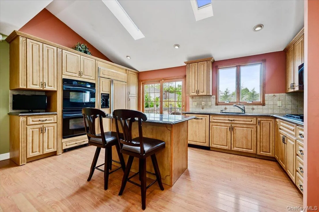 Photo of 2119 Oliver Way