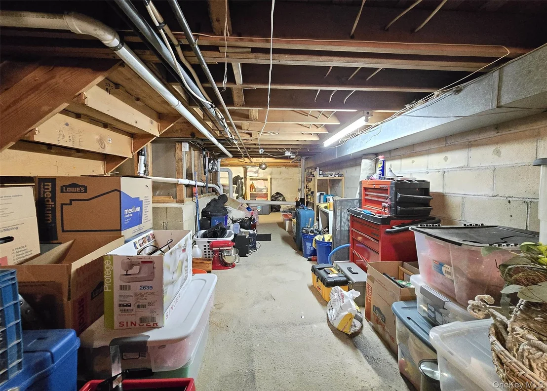 Photo of 261 Phyllis Drive