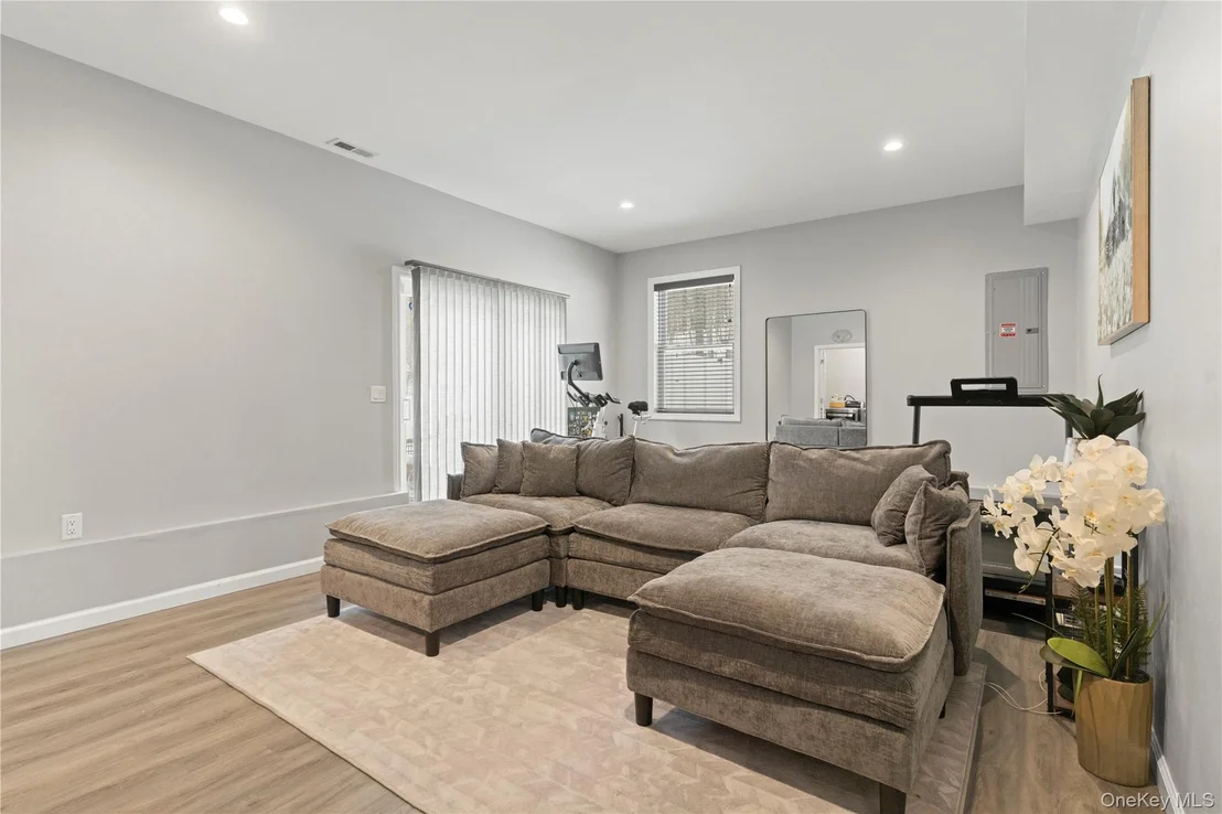 Photo of 65 Beaver Road