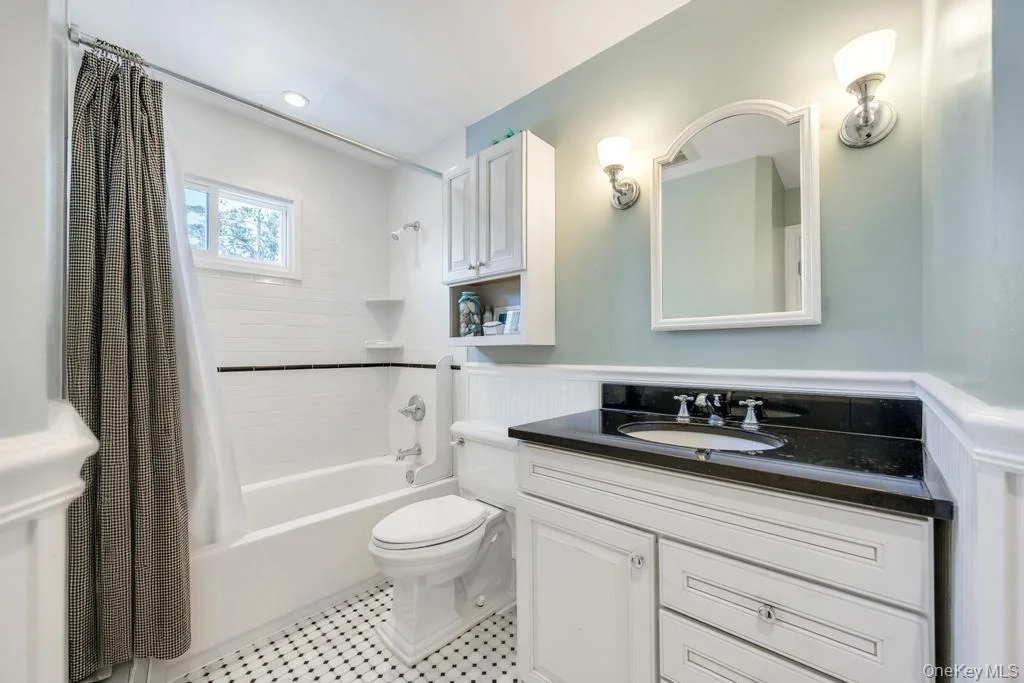 Photo of 25 Laurel Place