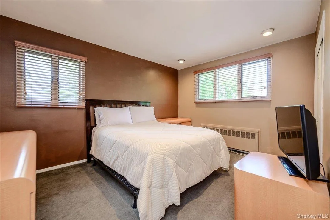 Photo of 2119 Oliver Way