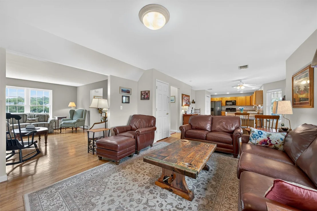 Photo of 106 Maple Avenue