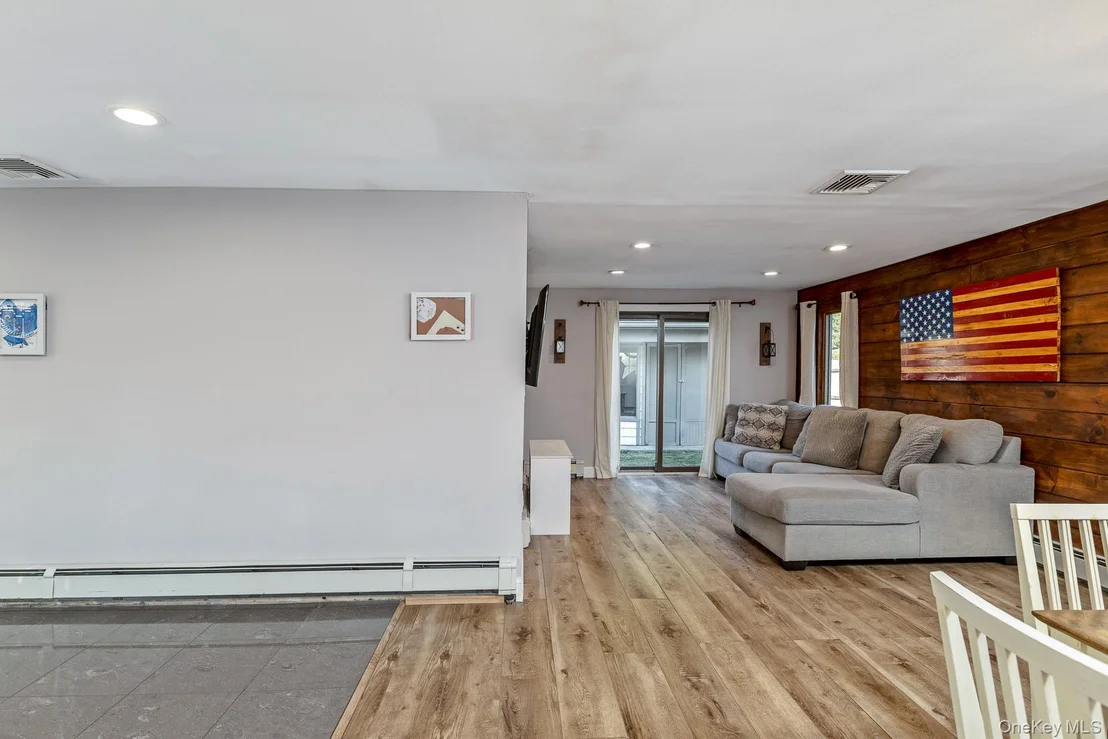 Photo of 5 Longleaf Lane