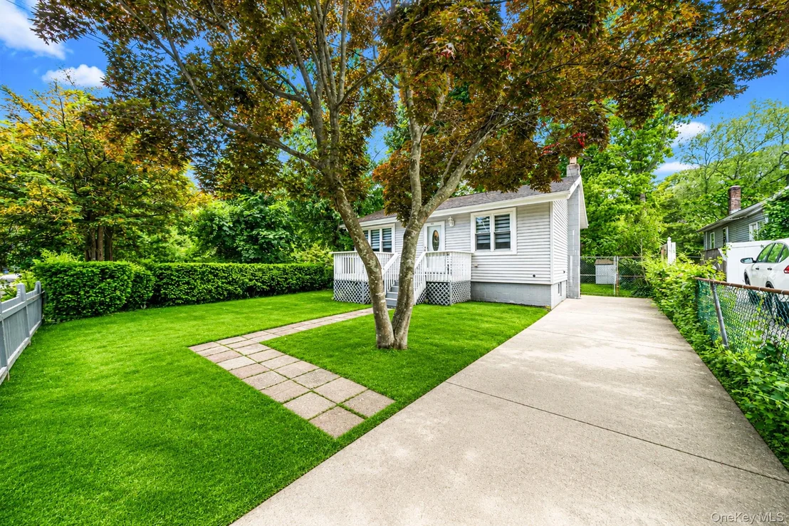 Photo of 411 Glen Drive