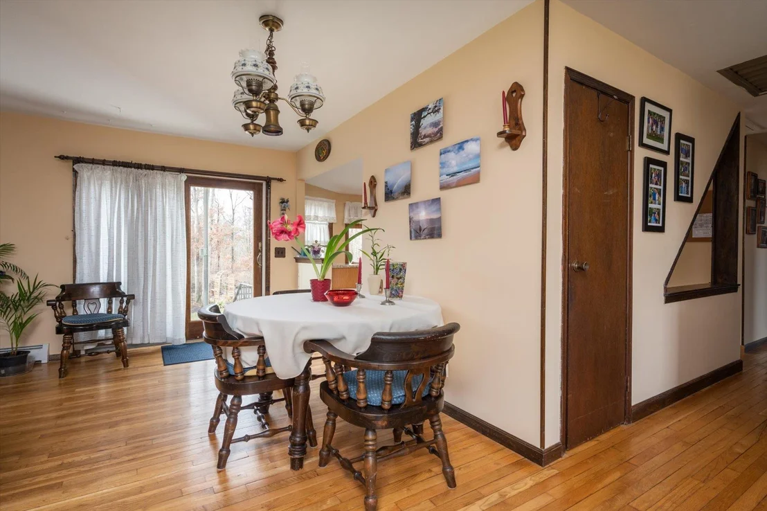 Photo of 18 Howe Road