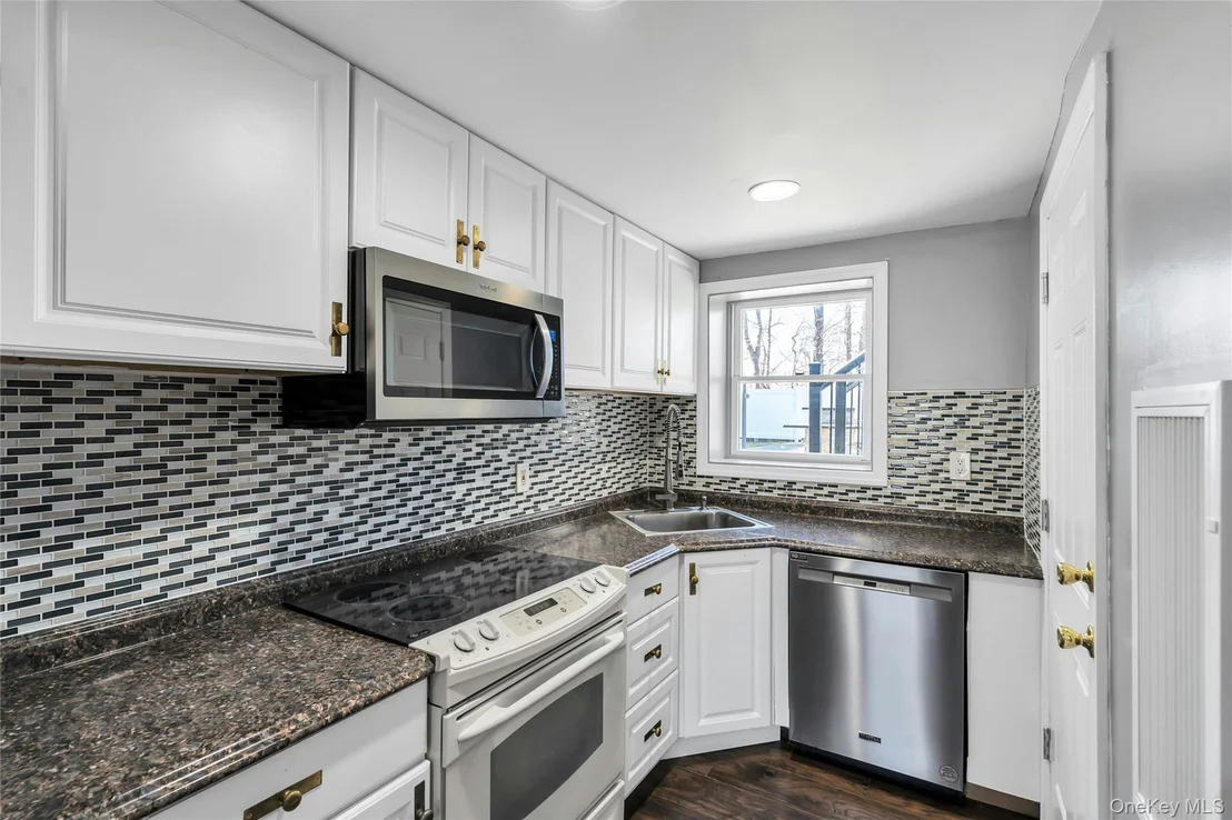 Photo of 15 Fairway Drive