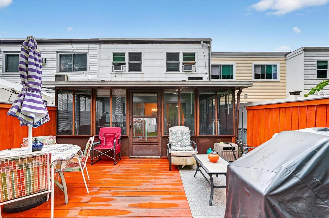 Photo of 114 Halgren Crescent