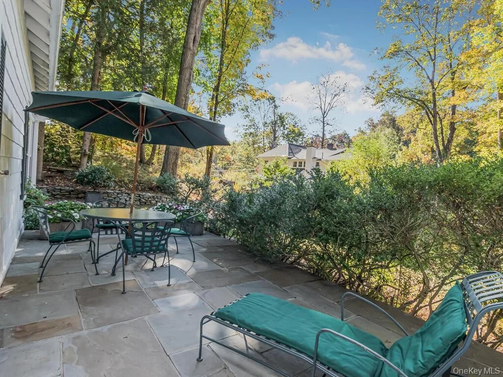 Photo of 105 Douglas Road