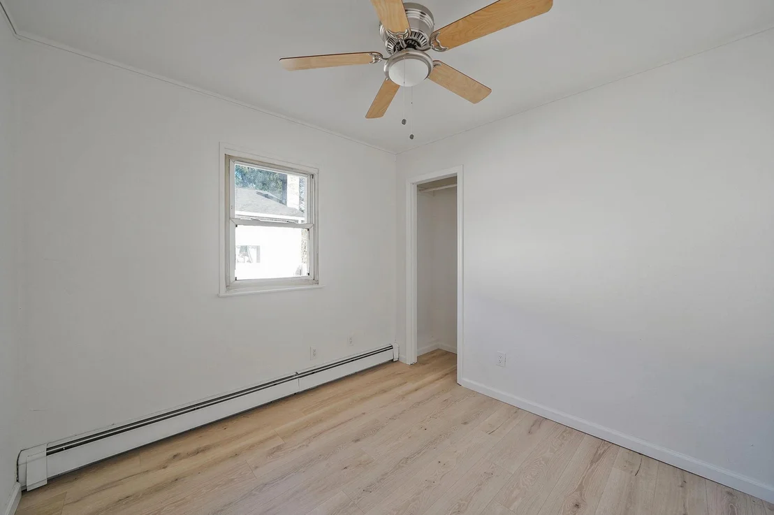 Photo of 80 Meadowmere Avenue