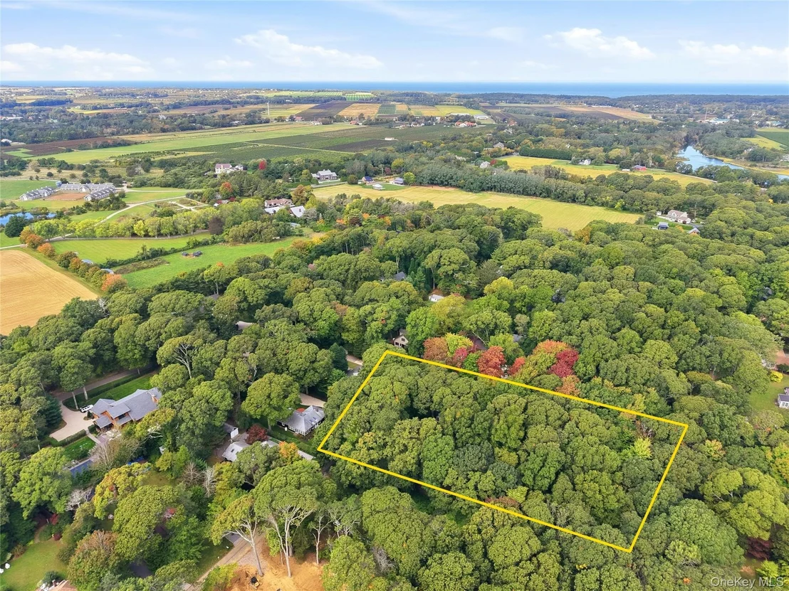Photo of 965 Smith Road