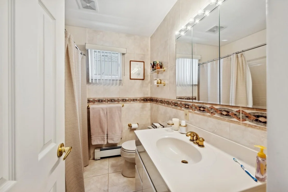 Photo of 314 Plainview Road