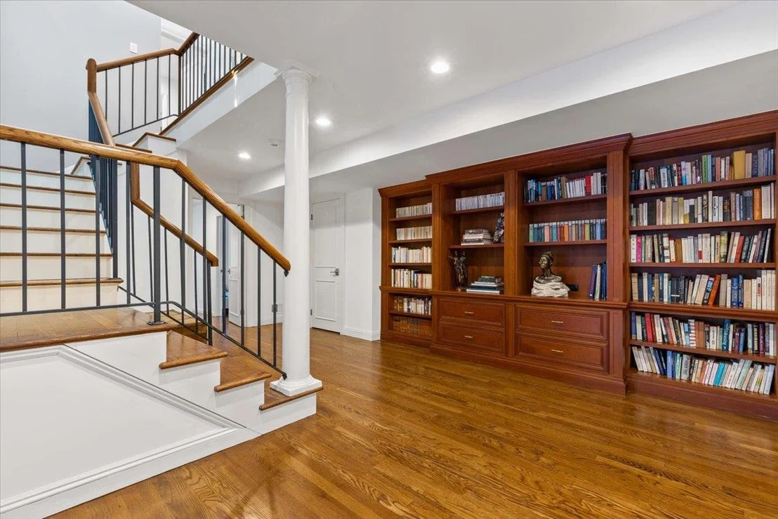 Photo of 2 Puritan Road