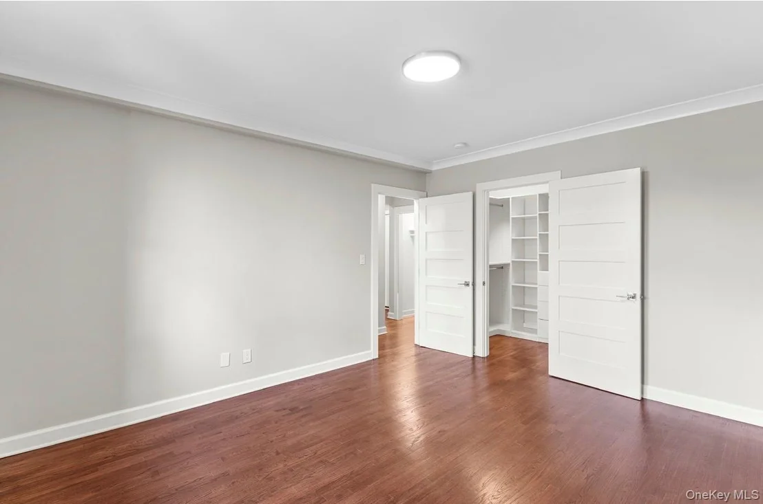 Photo of Unit 3D at 1133 Midland Avenue