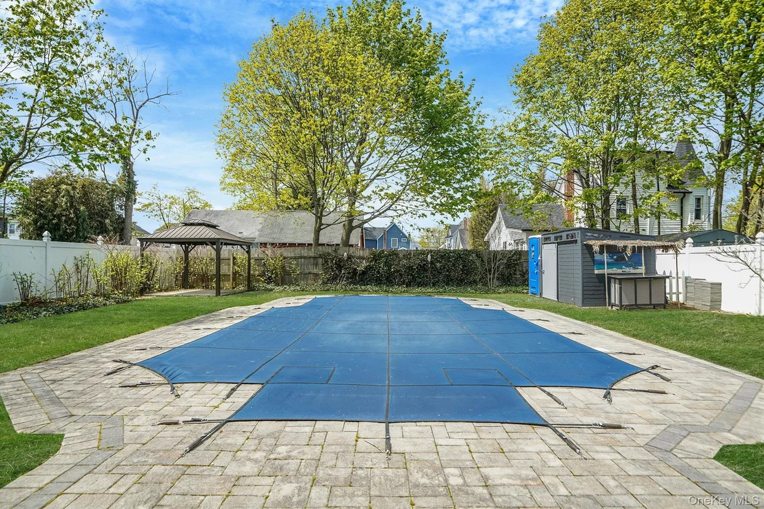 Photo of 74 Maple Avenue