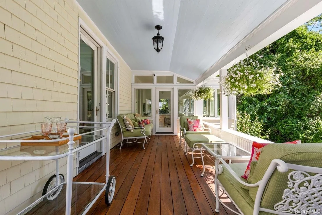 Photo of 731 Forest Avenue